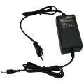 Ładowarka automatyczna do akumulatorów żelowych 12V 3A z wtykiem 2.5mm x 5.5mm + przejściówką na krokodylki i diod
