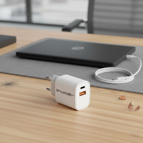Oryginalna Ładowarka sieciowa Shudder gniazdo USB + USB-C z funkcją Power Delivery i Quick Charge 20W biała-109733